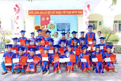 LỄ RA TRƯỜNG HỌC SINH KHỐI 5